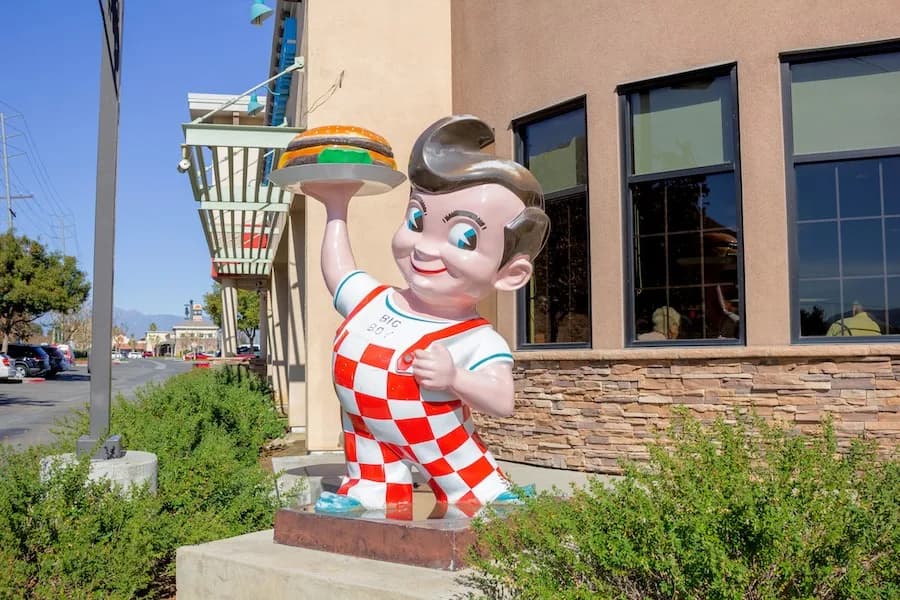 The enduring Big Boy mascot statue outside a restaurant.